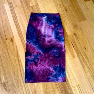 SUNDRY tie dyed skirt - below knee. Versatile & extremely soft!! size Small